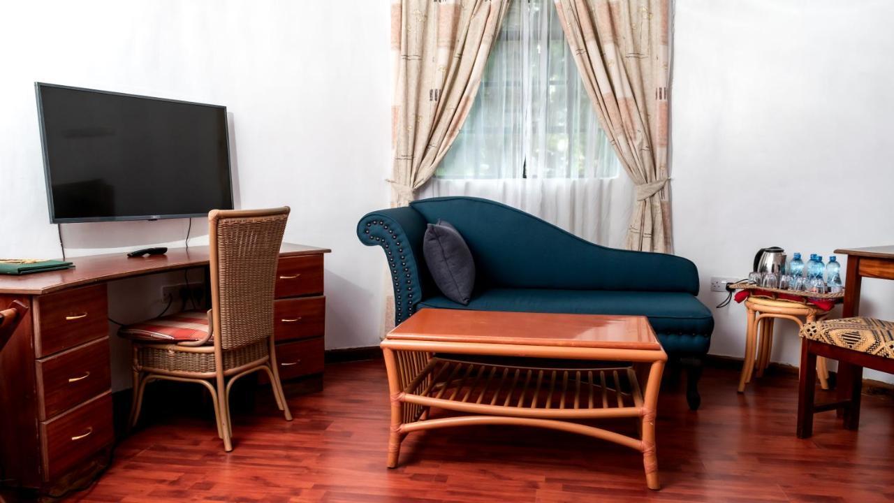 Poa Place Resort & Hotel - Where Nature Meets Comfort Eldoret Extérieur photo