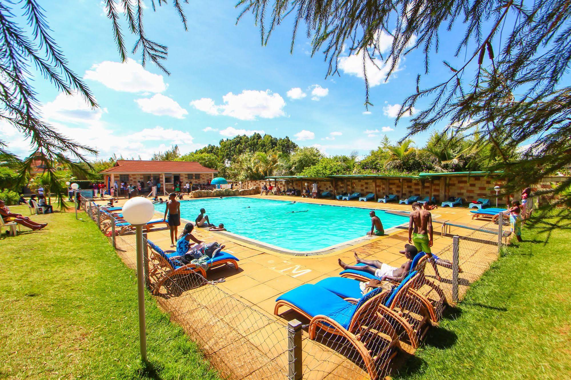 Poa Place Resort & Hotel - Where Nature Meets Comfort Eldoret Extérieur photo